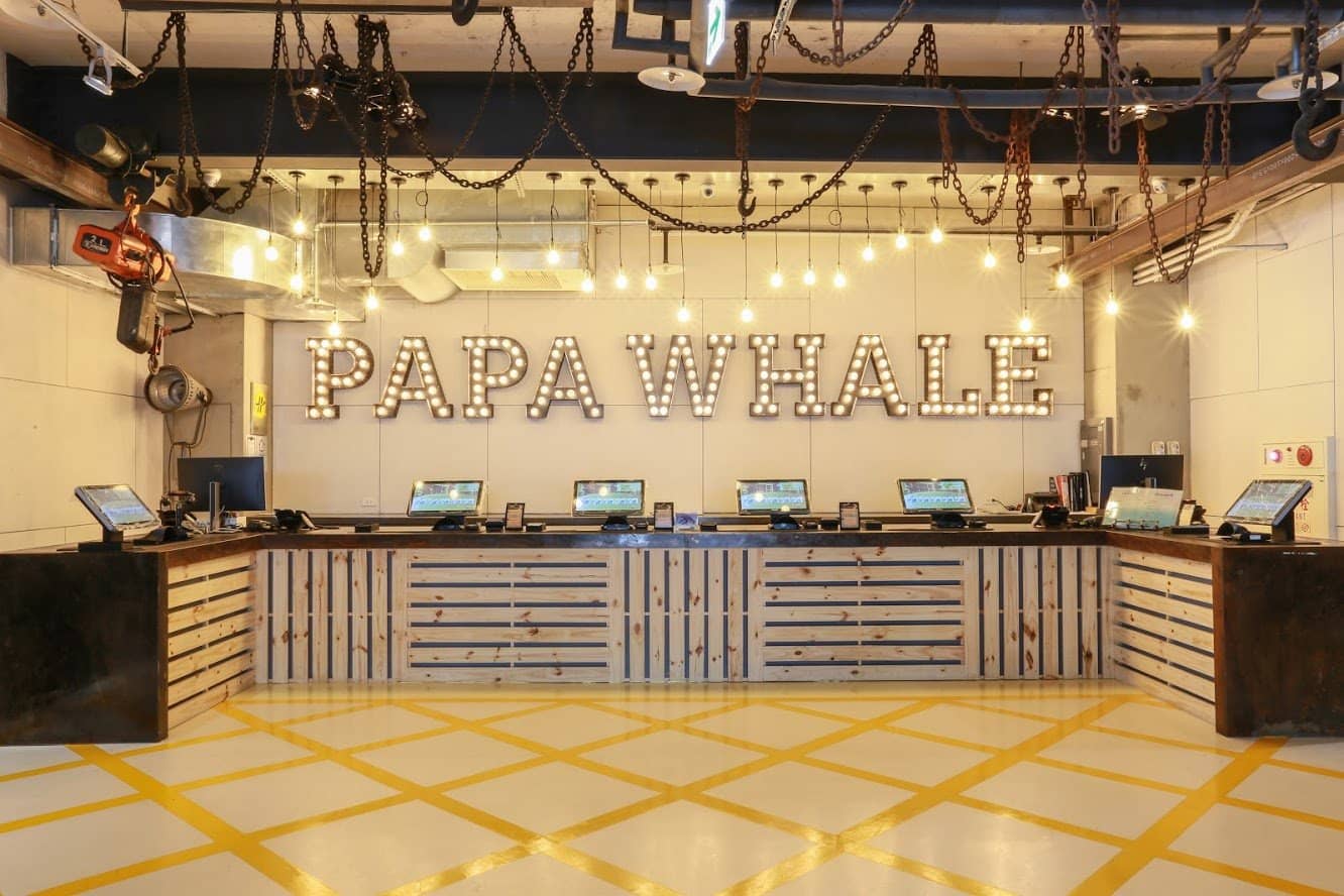 Papa Whale Hotel